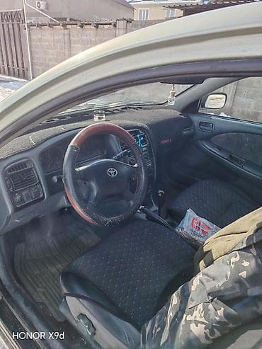 corolla s: Toyota Avensis: 2000 г., 1.8 л, Ручные, Бензин, Лифтбек — 5