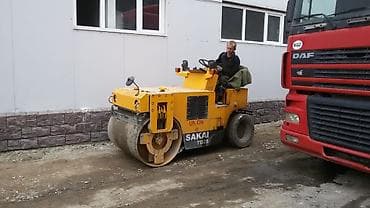 Каток вибрационный Sakai TG25 Описание: - Двухвальцовый дорожный — 2