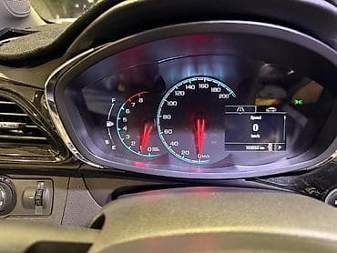 шевроле трекер: Chevrolet Spark: 2015 г., 1 л, Автомат, Бензин, Хэтчбэк — 8