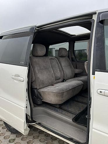 задний капот: Toyota Estima: 2003 г., Минивэн — 8