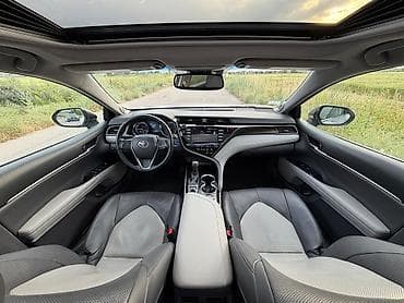 byd e7: Toyota Camry: 2020 г., 2.5 л, Вариатор, Гибрид, Седан — 8