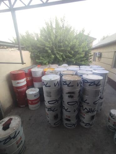 бочка цистерны: Металлические бочки 200 л (стандартные стальные барабаны) из-под — 2