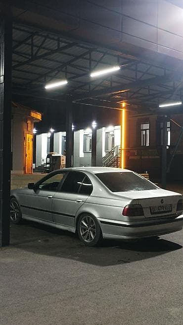 camry 2020: BMW 5 series: 2001 г., 3 л, Механика, Дизель, Седан — 1