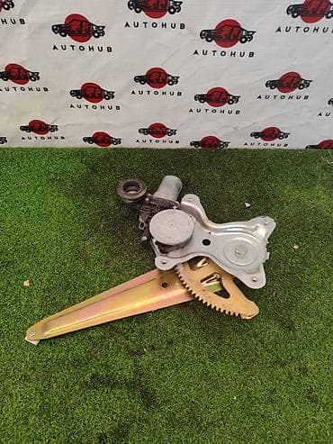 Задняя правая Toyota