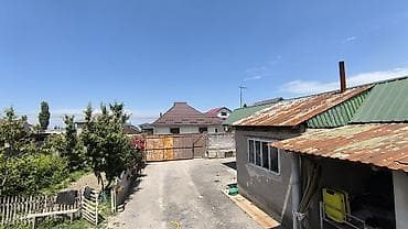 Үйлөрдү сатуу: 🏡 Продается дом 📍 Арча-Бешик район ▪️ Участок — 5 соток ▪️ Есть газ ▪️ — 6