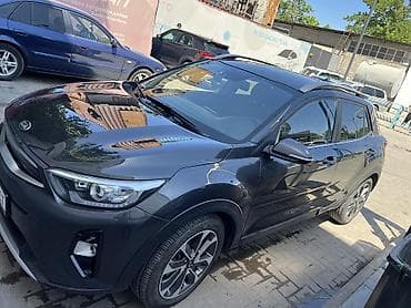 авто кроссовер: Kia Stonic: 2020 г., 1.4 л, Автомат, Бензин, Кроссовер — 2