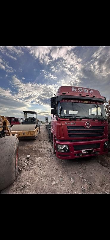 ш ны: Тягач, Shacman, 2011 г., Без прицепа — 1