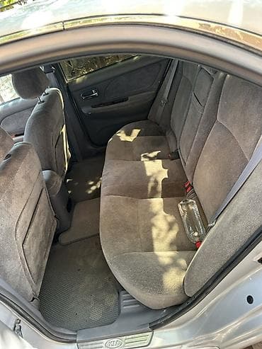 Kia Magentis: 2002 г., 2 л, Кол менен иштөөчү, Бензин, Седан — 4