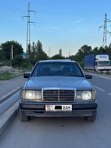 210 mers: Mercedes-Benz W124: 1990 г., 2.6 л, Автомат, Бензин, Седан — 5
