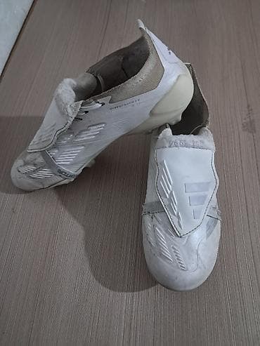 обувь для охоты: Б/у бутсы Nike phantom 38 размер, Adidas predator 39 размер, обе — 1