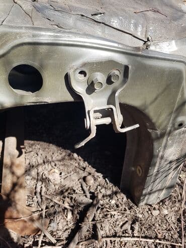 нива крыло: Крепление крыла Переднее правое Subaru, 2021 г., Б/у, Оригинал — 1