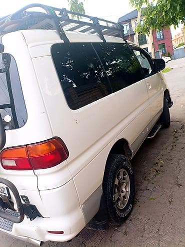 крепления ждя бампера: Mitsubishi Delica: 2003 г., 3 л, Автомат, Газ, Внедорожник — 5