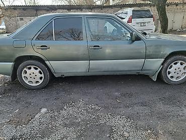 merc 211: Mercedes-Benz 220: 1993 г., 2.2 л, Автомат, Седан — 3