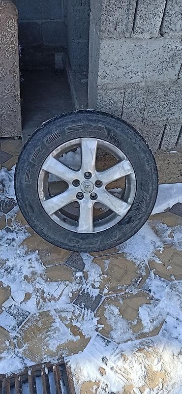 Продается резина на докатку Pressa 225/65/17. БЕЗ ДИСКОВ!!!!! осталась