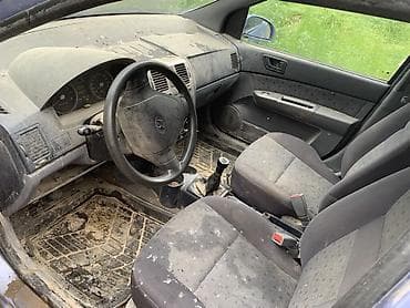 крыло на гетз: Hyundai Getz: 2003 г., 1.3 л, Механика, Бензин, Хэтчбэк — 2