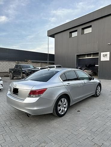 авто до 300000 сом: Honda Accord: 2008 г., 2.4 л, Автомат, Бензин, Седан — 5