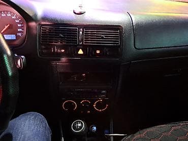 mersedes e klass: Volkswagen Golf: 2001 г., 1.6 л, Механика, Бензин, Хэтчбэк — 6