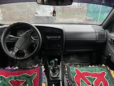 renault megane: Volkswagen Passat Variant: 1994 г., Ручные, Универсал — 4