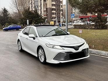 lx 470: Toyota Camry: 2018 г., 2.5 л, Автомат, Бензин, Седан — 2