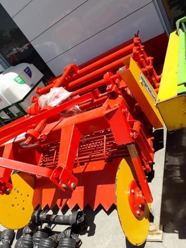 картофель копалка: Картофелекопалка. Производство Турция, год гарантии. Количество — 4