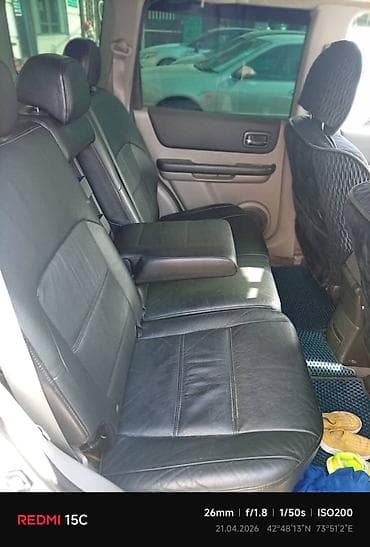 Транспорт: Nissan X-Trail: 2005 г., Автомат, Бензин, Кроссовер — 4