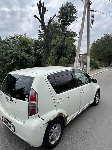 Toyota Passo: 2005 г., 1.3 л, Автомат, Бензин, Хэтчбэк