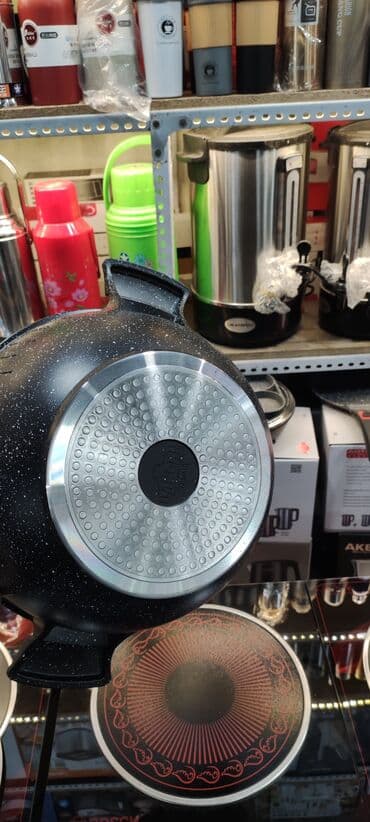 продаю мантышницу: Мантыварка Мантыщница Фирма Uakeen Размер 28 см Гранитный материал — 8