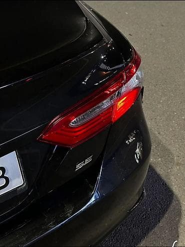 chevrolet comaro: Toyota Camry: 2018 г., 2.5 л, Автомат, Бензин, Седан — 3