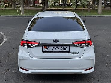 Продажа авто: Toyota Corolla: 2019 г., Гибрид, Седан — 4