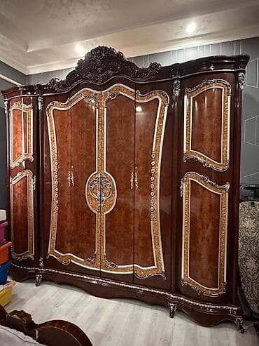 прихожый мебель: Спальный гарнитур, Б/у, Двуспальная кровать, Дерево, цвет - Коричневый — 2