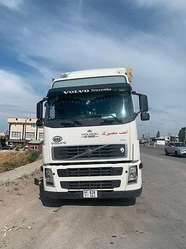 боковые шторки: Тягач, Volvo, 2007 г., Шторный — 1