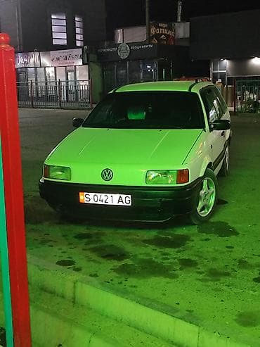 Volkswagen Passat Variant: 1989 г., 1.8 л, Бензин, Универсал