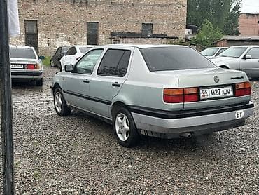 srv 3: Volkswagen Vento: 1993 г., 1.8 л, Механика, Бензин, Седан — 5