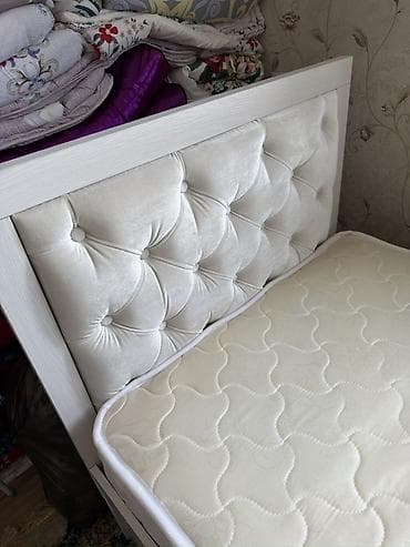 bunk bed: Односпальная кровать, Б/у, С матрасом, длина - 200 см — 2