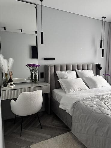 квартиры в токмоке: Современная квартира с дизайнерским интерьером в спокойной серо-белой — 1