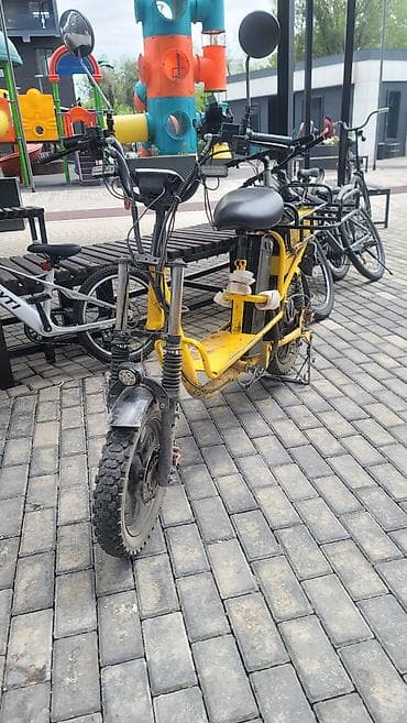 Скутеры: Электроскутер можно с 1 батареей 26990 сом с 2 батареями 37500 сом — 2