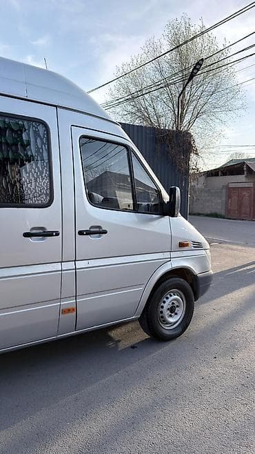 накладки спринтер: Mercedes-Benz Спринтер: 2004 г., 2.7 л, Автомат, Дизель, Фургон — 3