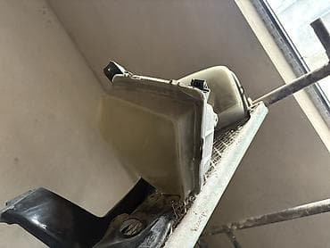 б4 80: Капот Toyota, Оригинал — 3