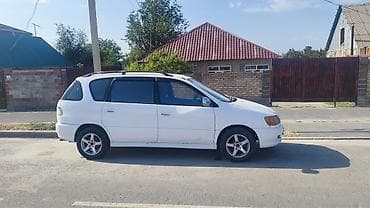 аварийный состояния: Toyota Ipsum: 2000 г., 2 л, Автомат, Бензин, Минивэн — 2