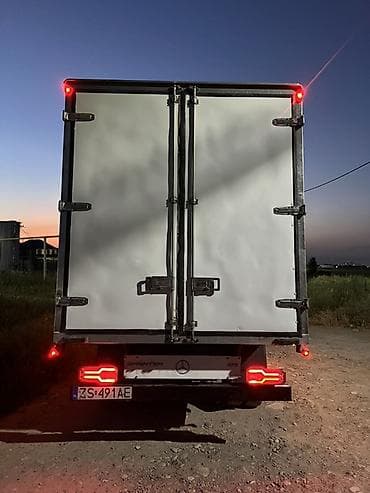 масленный насос мерс: Легкий грузовик, Mercedes-Benz — 8