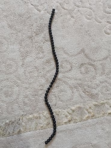 Нить круглых бусин из чёрного камня/стекла - Цвет: насыщенно‑чёрный