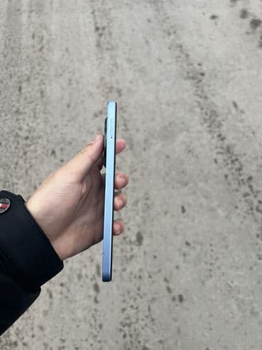 Ковролин: Redmi, Redmi A3, Б/у, 64 ГБ, цвет - Голубой — 3