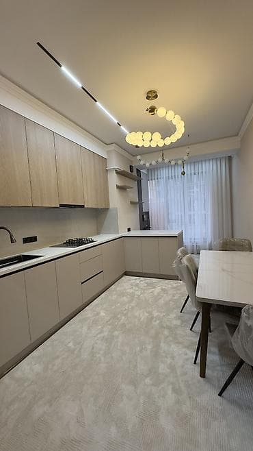 продаю 2х команатную квартиру в 7 мкр: 2 комнаты, 80 м² — 1