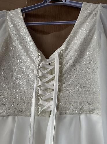 масыла: Свадебное платье А‑силуэта с легким блеском. Надевалось 1 раз на — 2