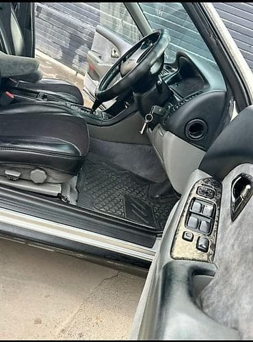 авто до 10000 долларов: Mitsubishi Diamante: 1999 г. — 5