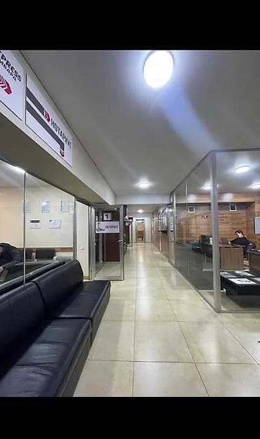 офис на аренду: Аренда офисов, 17 м², В бизнес центре, С отдельным входом — 1