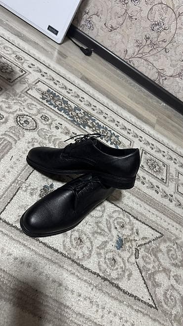 Классические мужские туфли дерби, чёрные. - Размер: 43 (маркировка на