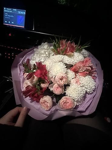 куплю розы: Букет в нежной пастельной гамме - Состав: кустовые розы — 2