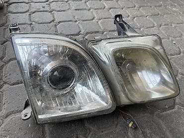 470: Комплект передних фар Универсальный 2001 г., Б/у — 2