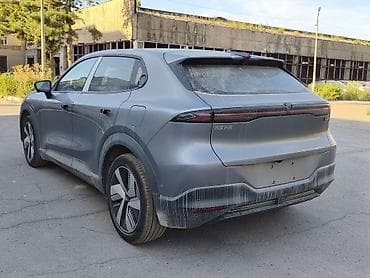 електронный машина: Changan : 2026 г., 1.5 л, Автомат, Гибрид — 9